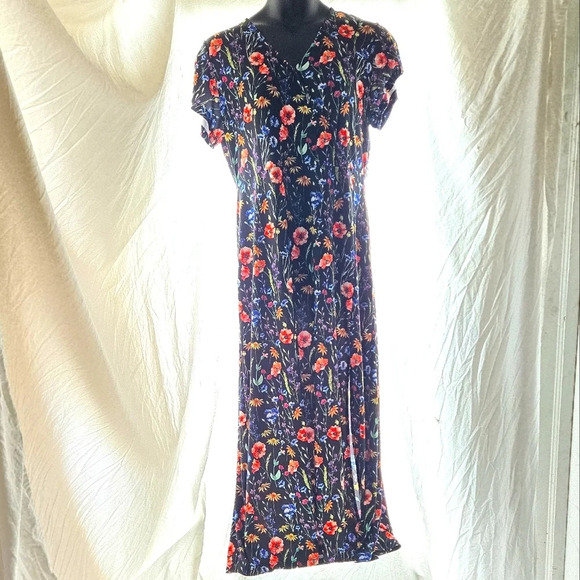 Brooke Shields Dresses & Skirts - Brooke Shields Maxi EUC